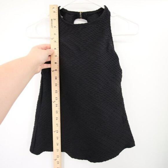 Lands End Black Textured Swim Tankini Top Sleeveless Built-in Bra Size 2 - Picture 4 of 8